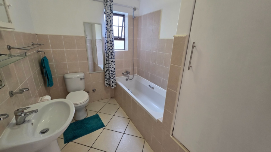 2 Bedroom Property for Sale in Hartenbos Central Western Cape